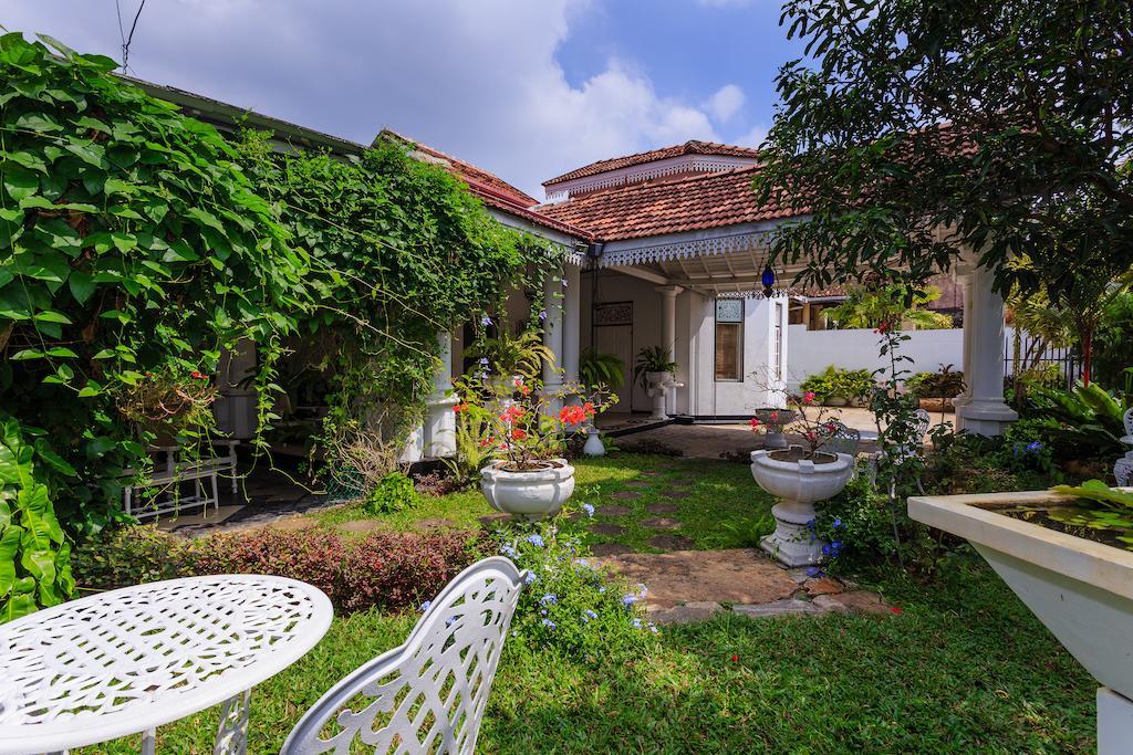 Villa Blanco Dehiwala-Mount Lavinia Екстер'єр фото