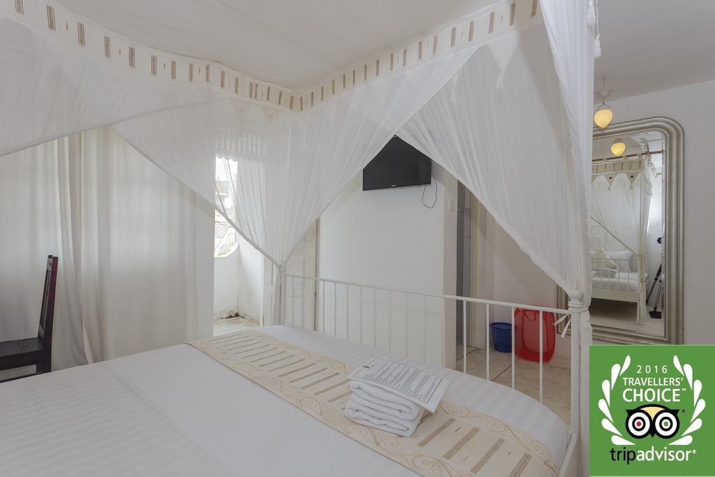 Villa Blanco Dehiwala-Mount Lavinia Екстер'єр фото