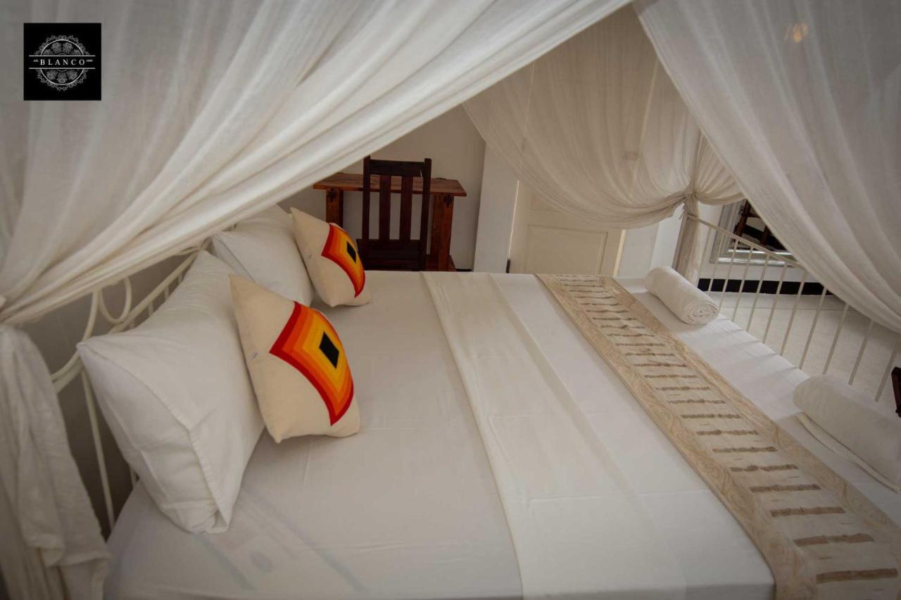 Villa Blanco Dehiwala-Mount Lavinia Екстер'єр фото